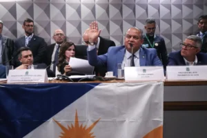 Senador Eduardo Gomes reúne prefeitos, reforça articulação política e amplia apoios durante Marcha dos Municípios em Brasília